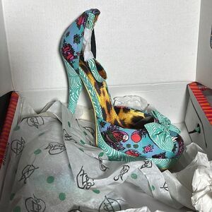 IRON FIST PLATFORM HEELS LOKO KOKO SIZE 7 NIB